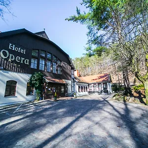 3* Hotel Opera